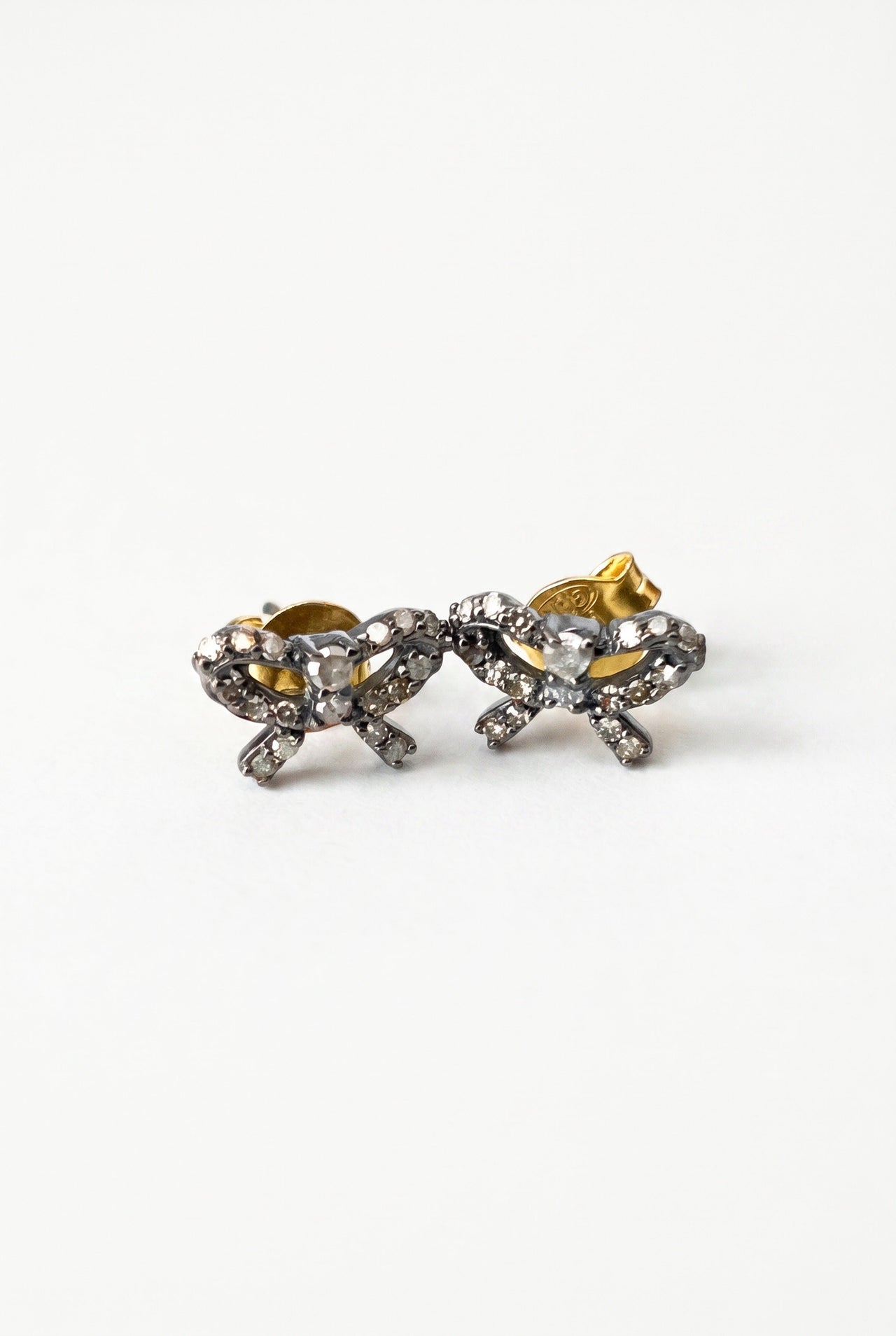 Bow Earring Diamond