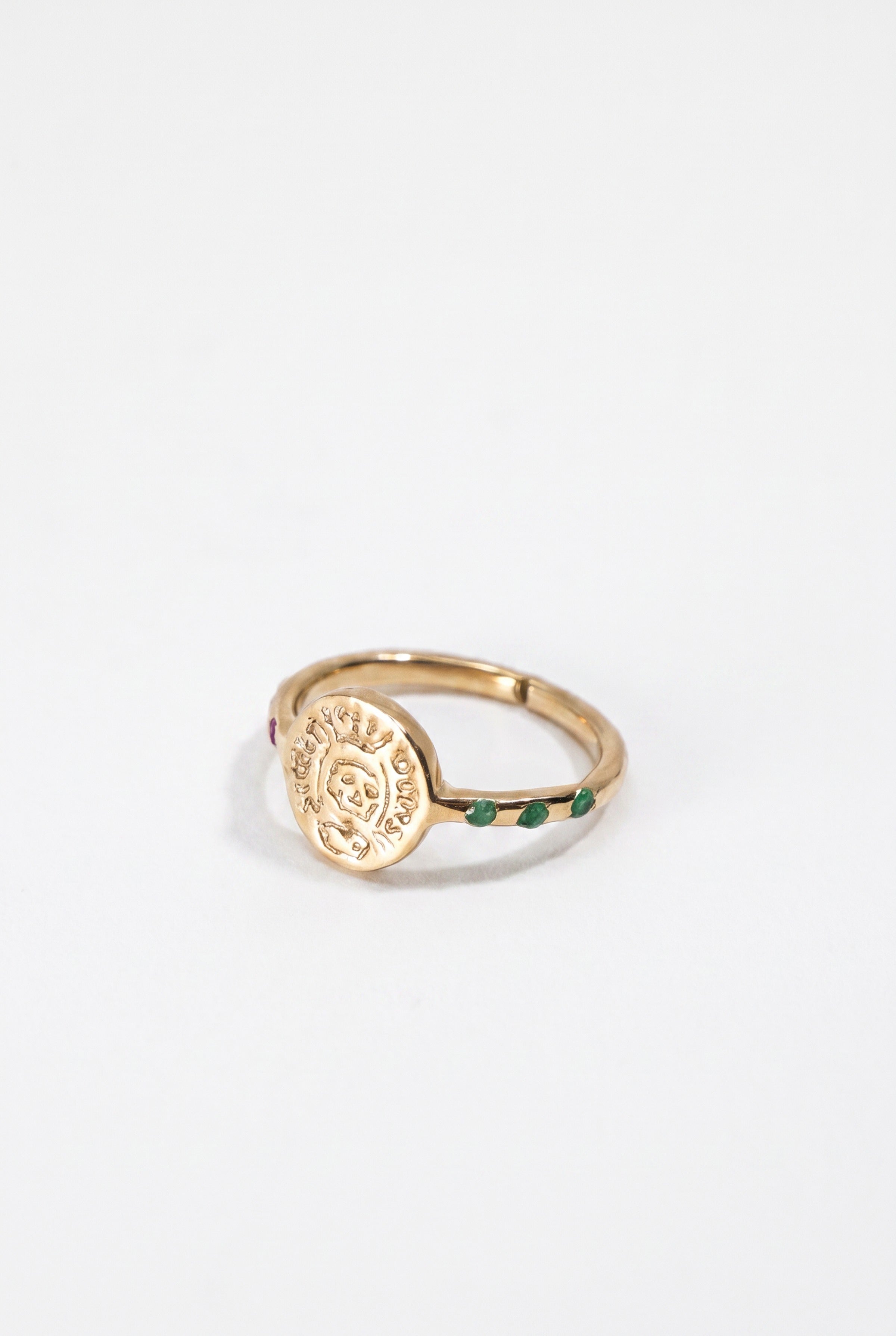 Skull Ring Emerald Ruby Crest Gold