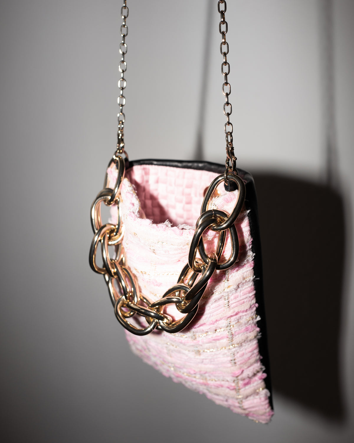 Bag with Light Pink Tweed and Black Leather Gold Chain