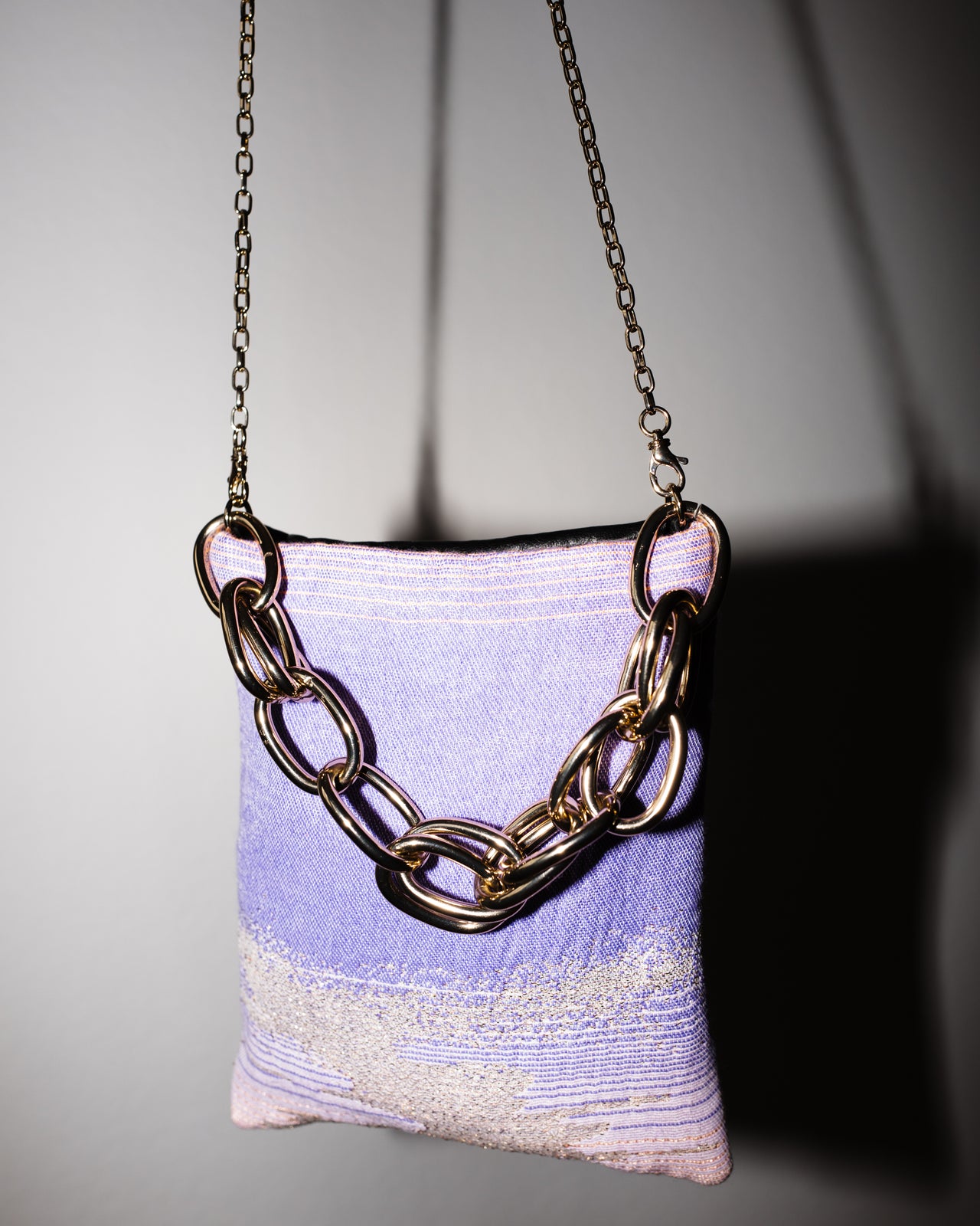 Bag with Lilac Pink Gold Lurex and Black Leather Gold Chain
